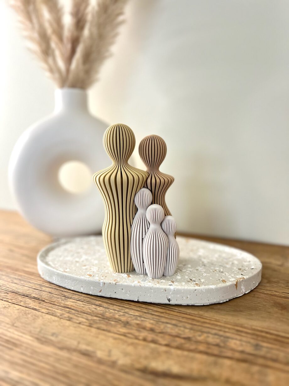 3D geprint gepersonaliseerd gezinsbeeldje met kinderen als Vaderdag cadeau